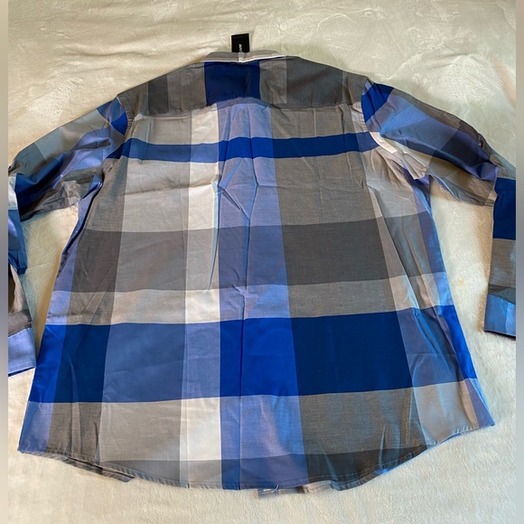 Blue Gray Plaid Long Sleeve Button Down Collared Shirt - Picture 11 of 13